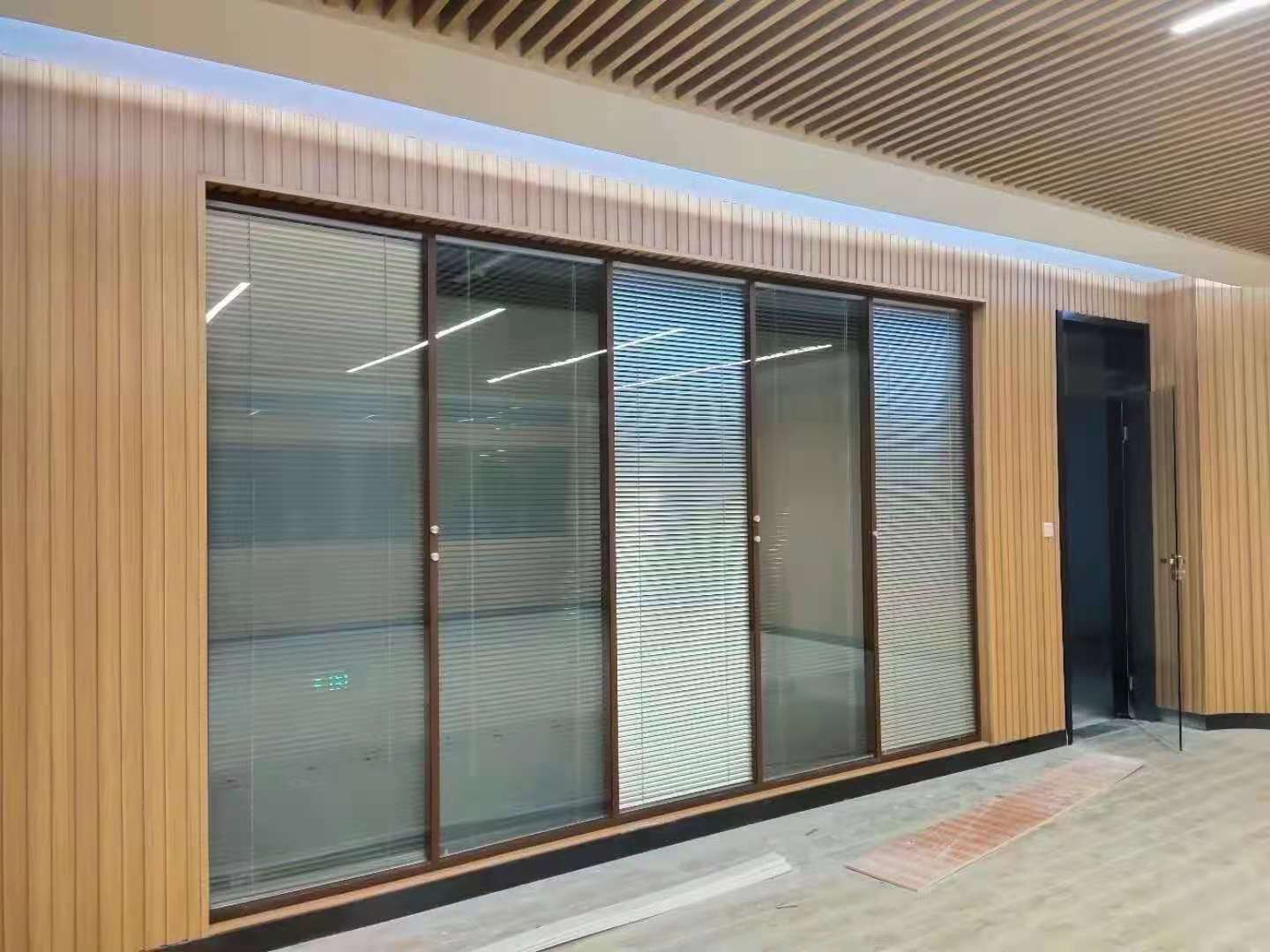 裸玻门+门头